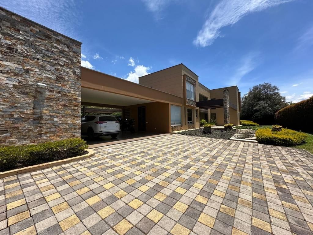 Casa Campestre en venta Antioquia Rionegro Rionegro 573 m2 Habitaciones 4 Baños 5 Garajes 1 Precio $3650000000