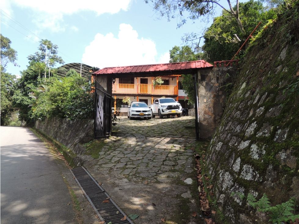 Finca en venta Cundinamarca La Vega La Vega 400 m2 Habitaciones 8 Baños 5 Garajes 4 Precio $750000000