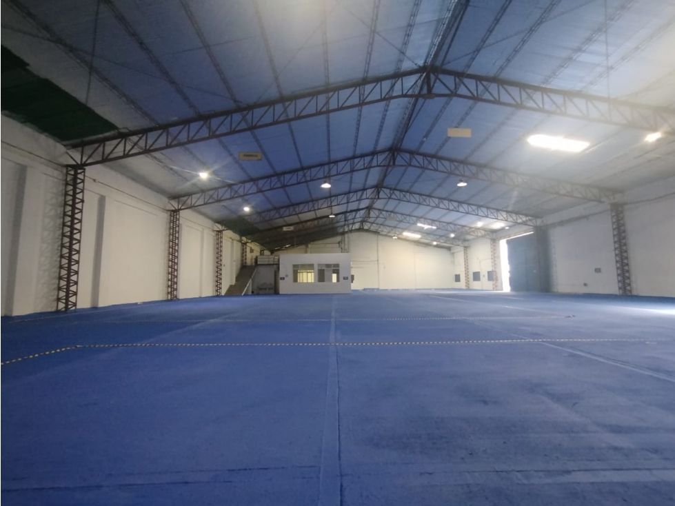 Bodega en arriendo Meta Villavicencio San Isidro 1350 m2 Habitaciones 0 Baños 2 Garajes 2 Precio $29700000