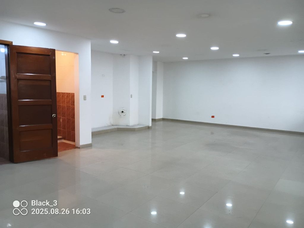 Oficina en arriendo Cundinamarca Bogotá San Luis 220 m2 Habitaciones 0 Baños 3 Garajes 0 Precio $4050000
