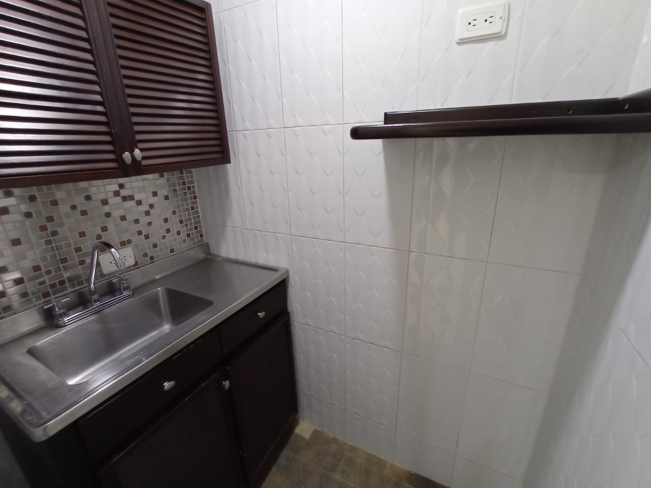 Oficina en arriendo Antioquia Medellín Santa Maria De Los Angeles 51 m2 Habitaciones 0 Baños 1 Garajes 1 Precio $4900000