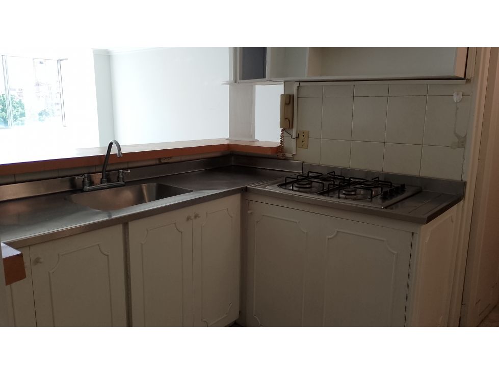 Apartamento en arriendo Antioquia Medellín La Candelaria 70 m2 Habitaciones 2 Baños 2 Garajes 1 Precio $2800000