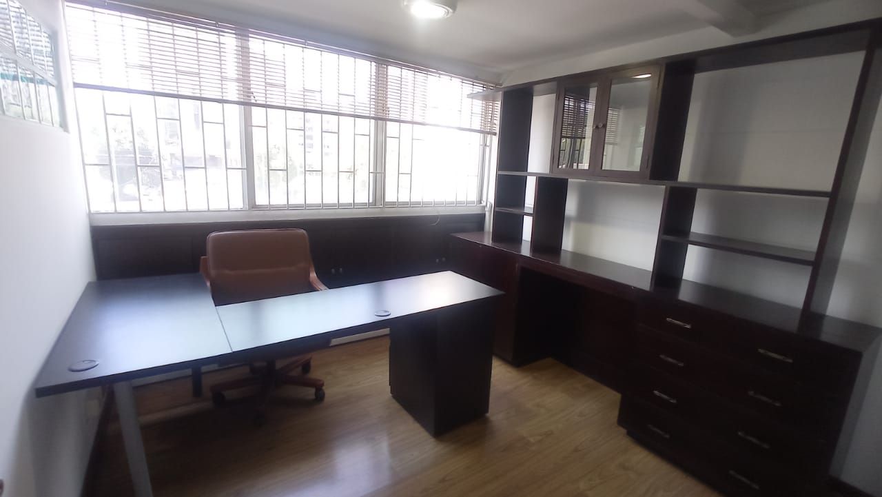 Oficina en arriendo Antioquia Medellín Santa Maria De Los Angeles 61 m2 Habitaciones 0 Baños 1 Garajes 1 Precio $4700000