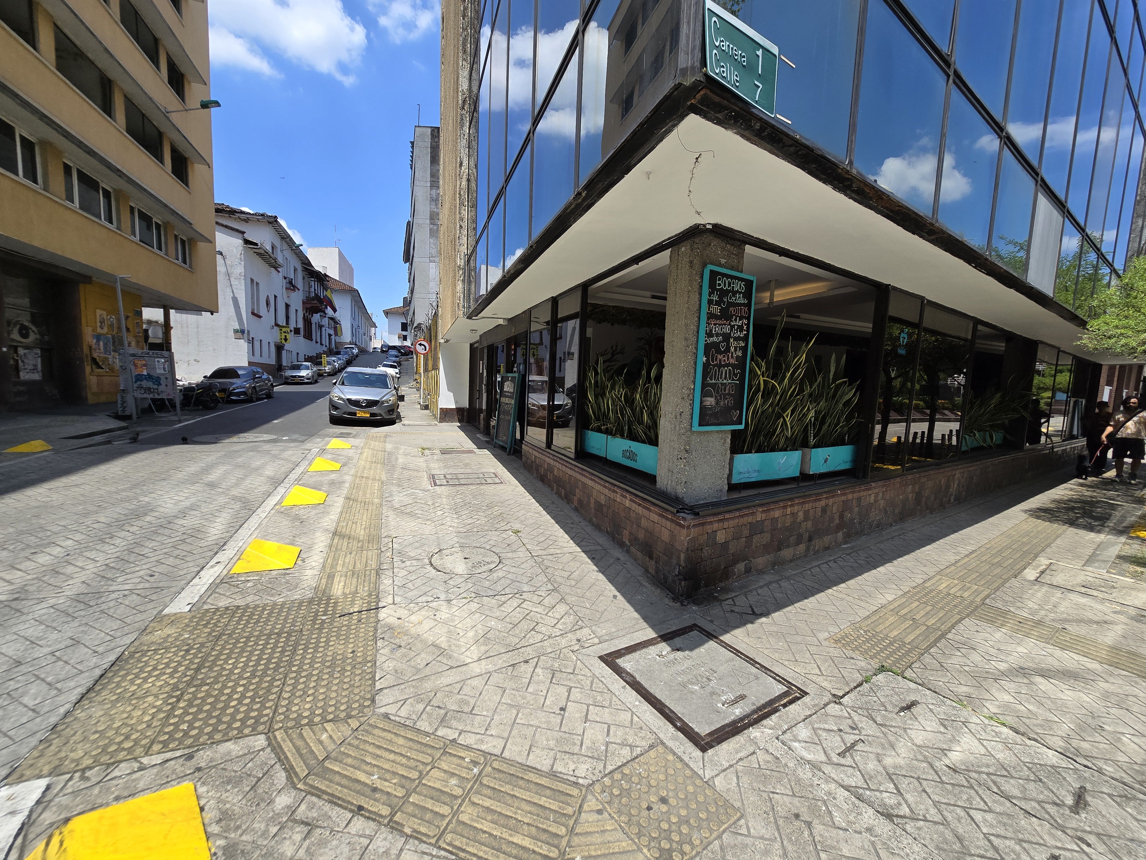 Local Comercial en arriendo Valle Del Cauca Cali La Merced 143 m2 Habitaciones 0 Baños 0 Garajes 0 Precio $6500000