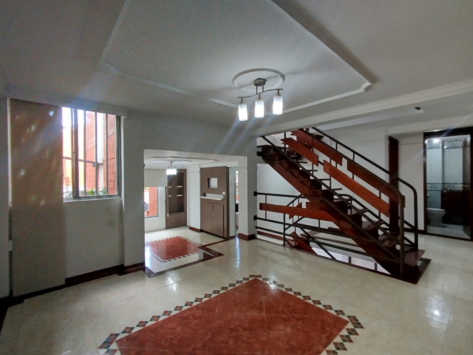 Casa en arriendo Risaralda Pereira Los Alamos 212 m2 Habitaciones 3 Baños 3 Garajes 2 Precio $5250000