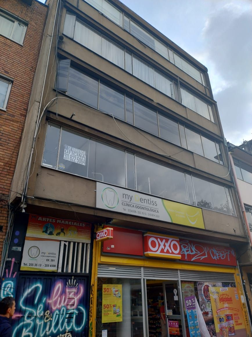 Oficina en arriendo Cundinamarca Bogotá Sears 40 m2 Habitaciones 0 Baños 1 Garajes 0 Precio $700000