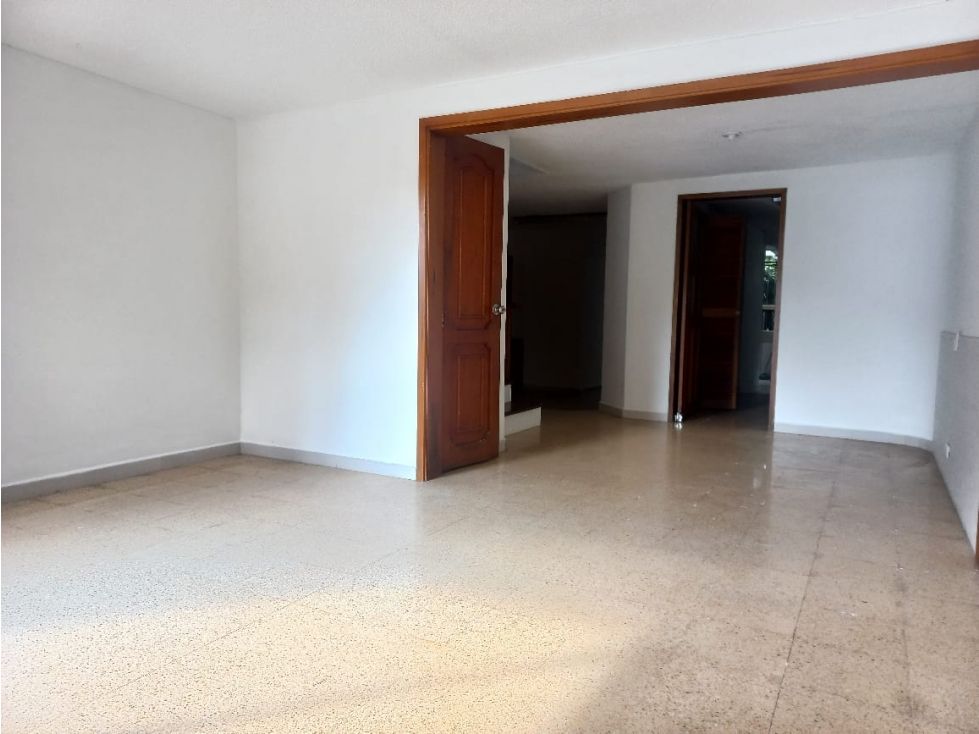 Casa en venta Antioquia Envigado Bosques De Carlos 240 m2 Habitaciones 5 Baños 3 Garajes 3 Precio $1000000000