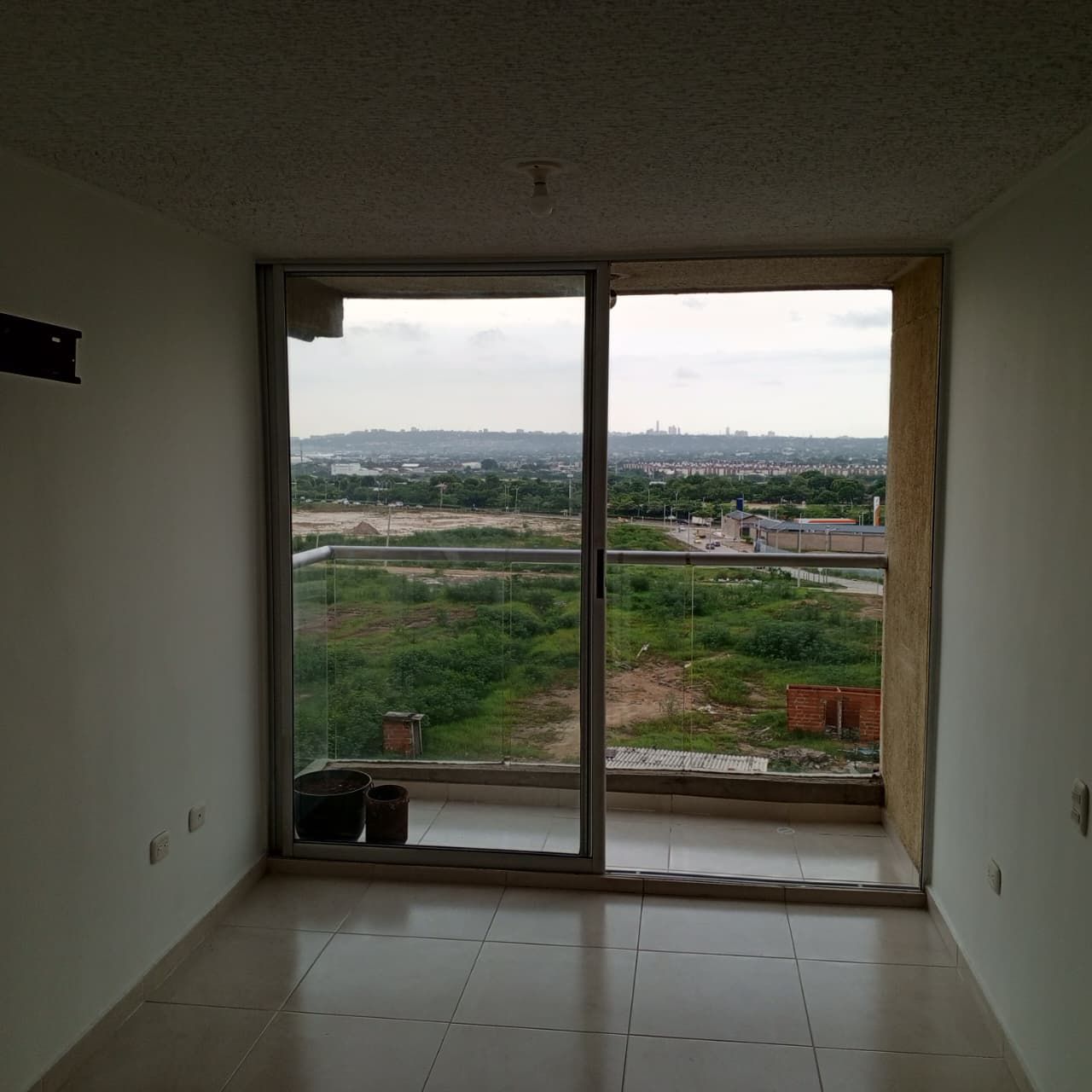 Apartamento en arriendo Atlántico Barranquilla Co Gorrion 67 m2 Habitaciones 3 Baños 2 Garajes 0 Precio $1100000