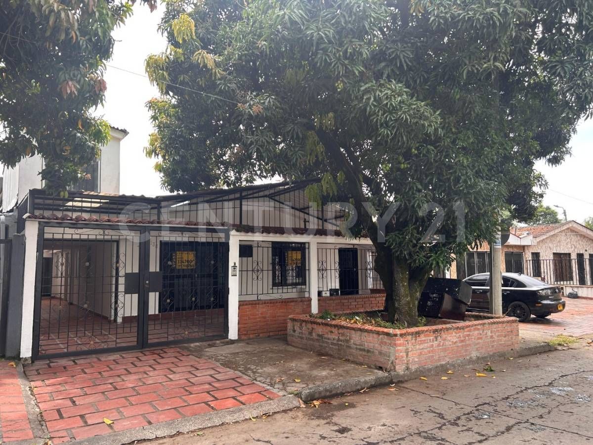 Casa en venta Valle Del Cauca Cali Vipasa 246 m2 Habitaciones 6 Baños 6 Garajes 2 Precio $650000000