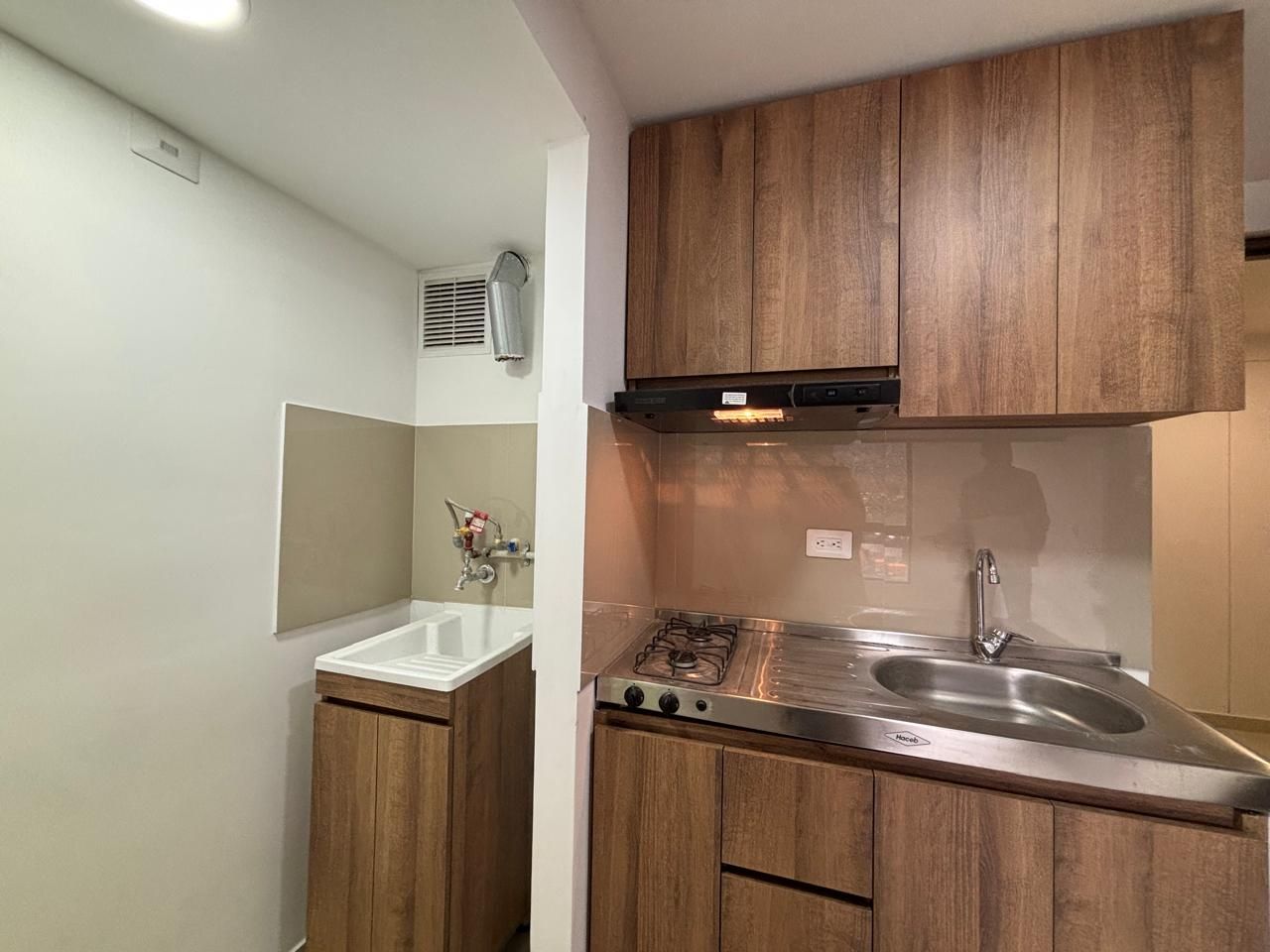 Apartamento en arriendo Cundinamarca Bogotá Carlos Lleras Restrepo Manzana D 28 m2 Habitaciones 1 Baños 1 Garajes 0 Precio $1400000