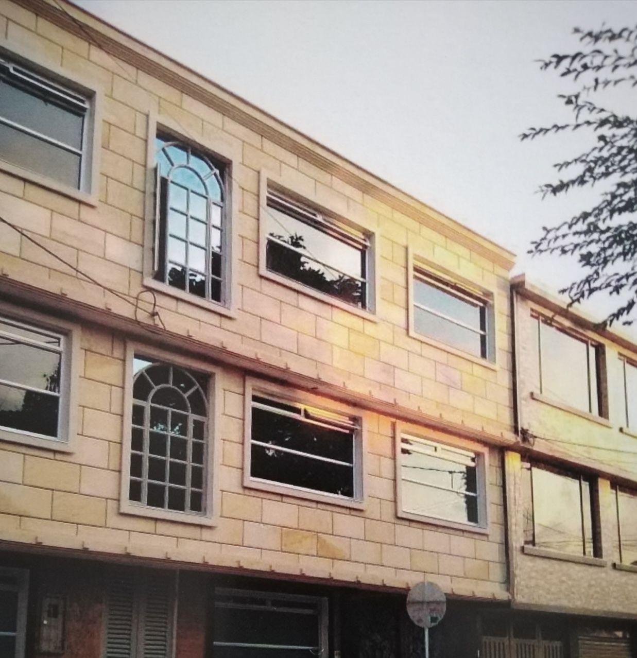 Edificio en arriendo o venta Cundinamarca Bogotá La Primavera 229077 m2 Habitaciones 6 Baños 6 Garajes 1 Precio venta $20000000000 Precio arriendo $45000000