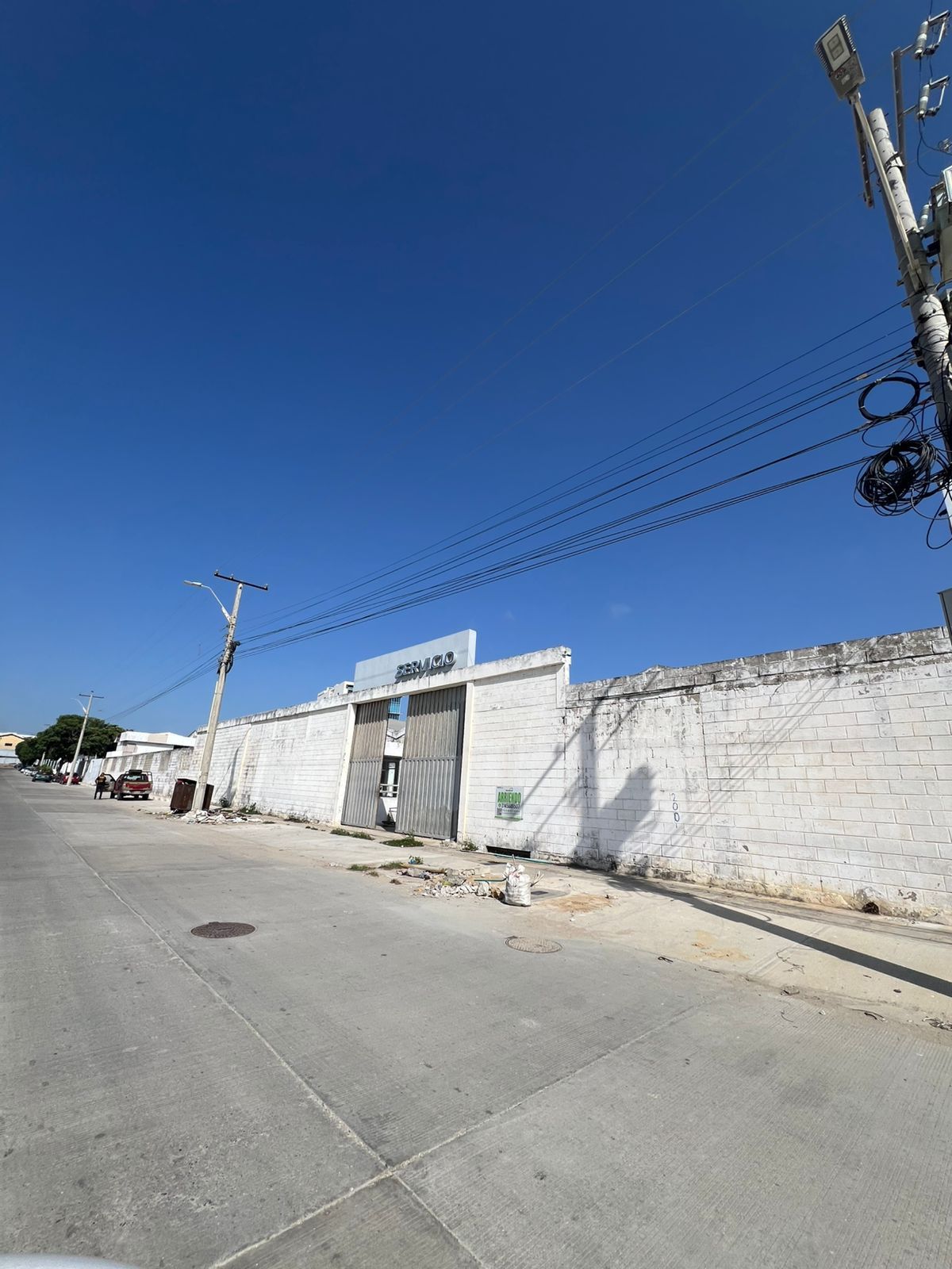 Bodega en arriendo Atlántico Barranquilla San Francisco 1099 m2 Habitaciones 0 Baños 1 Garajes 0 Precio $34200000