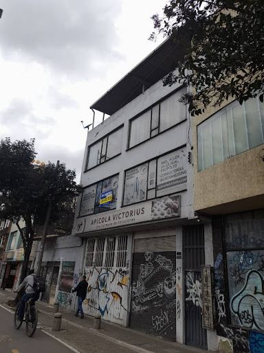 Oficina en arriendo Cundinamarca Bogotá El Encanto 130 m2 Habitaciones 0 Baños 3 Garajes 1 Precio $1800000
