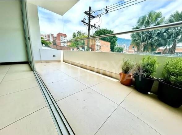 Apartamento en venta Antioquia Medellín Estadio 142 m2 Habitaciones 3 Baños 2 Garajes 1 Precio $850000000