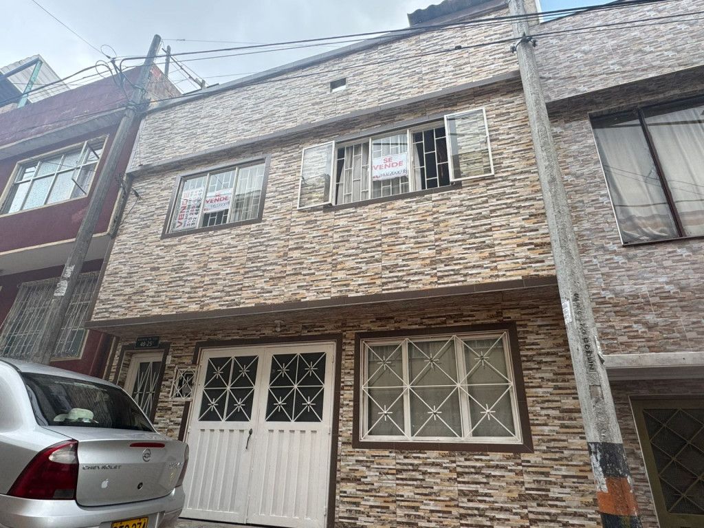 Casa en venta Cundinamarca Bogotá Santa Rita Sur Oriental 164 m2 Habitaciones 6 Baños 3 Garajes 0 Precio $280000000
