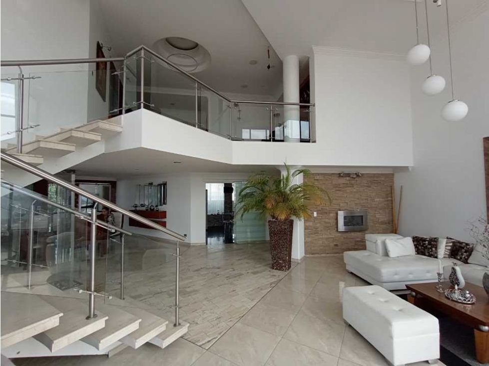 Apartamento en venta Quindío Armenia Fundadores 302 m2 Habitaciones 4 Baños 5 Garajes 4 Precio $1050000000