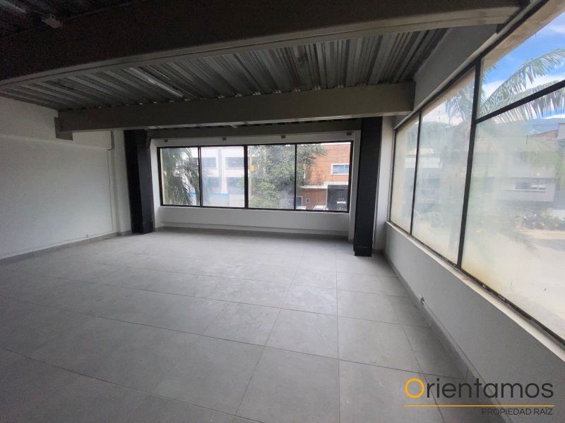 Local en arriendo Antioquia Medellín Tenche 86 m2 Habitaciones 0 Baños 2 Garajes 0 Precio $10500000