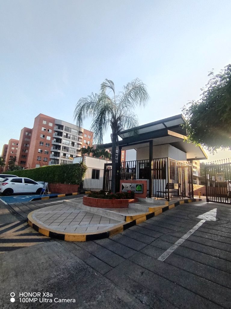 Apartamento en arriendo Valle Del Cauca Cali Caney 80 m2 Habitaciones 3 Baños 2 Garajes 0 Precio $1950000