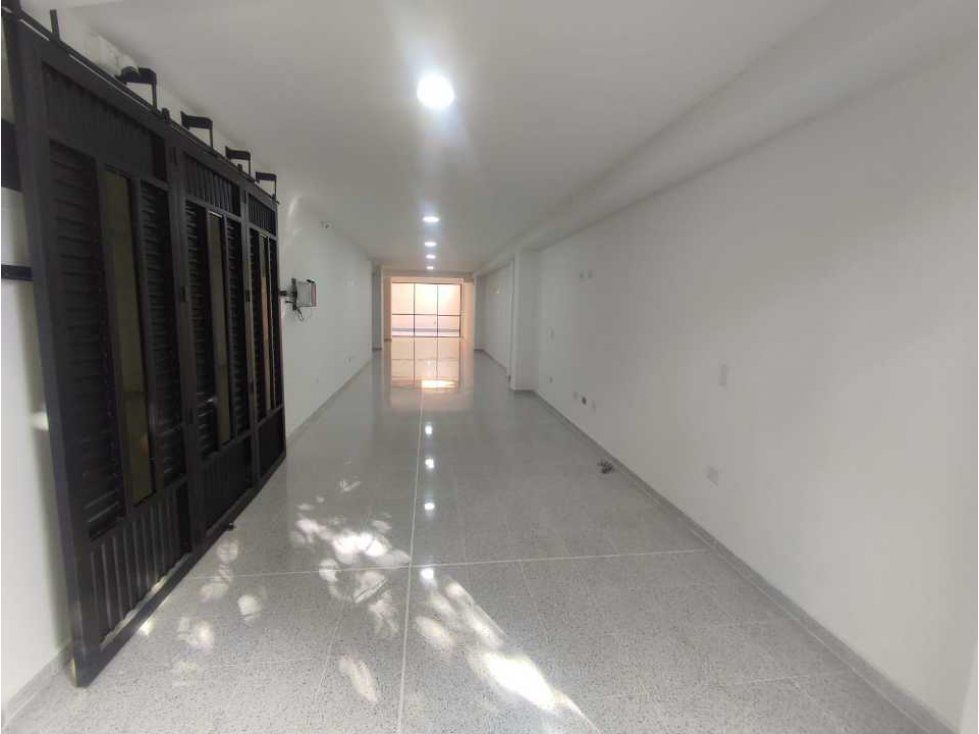 Local en arriendo Antioquia Envigado Zona Centro 150 m2 Habitaciones 0 Baños 2 Garajes 0 Precio $5000000