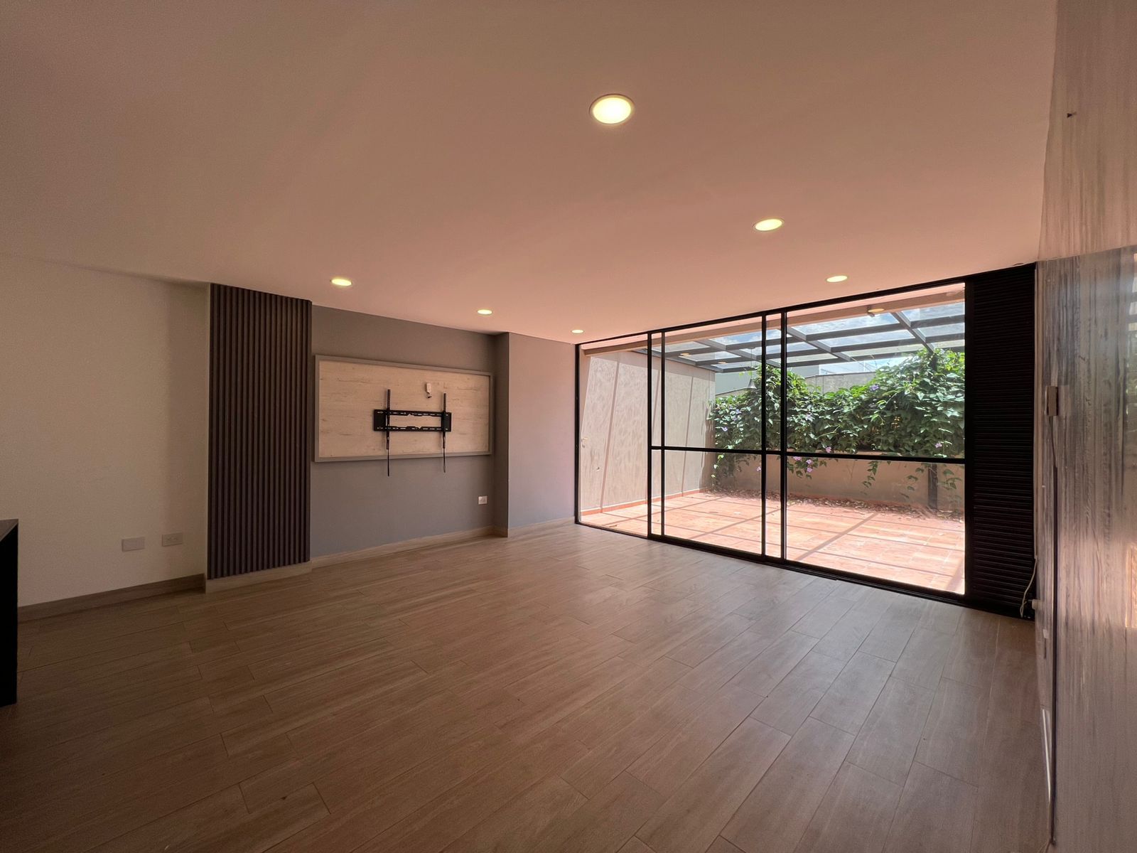 Apartamento en arriendo Antioquia Rionegro Ub Terragrande 77 m2 Habitaciones 2 Baños 2 Garajes 2 Precio $4600000