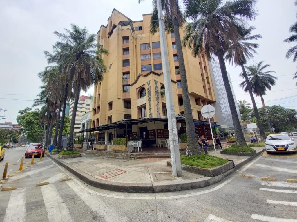 Apartamento en arriendo Valle Del Cauca Cali Alameda 112 m2 Habitaciones 3 Baños 3 Garajes 1 Precio $1820000