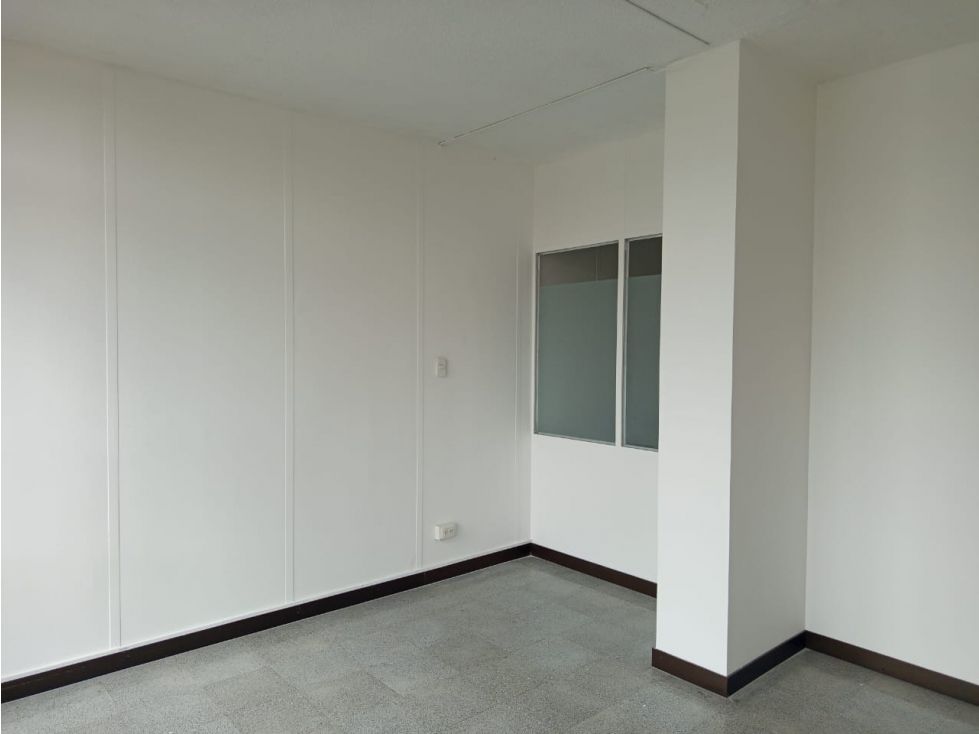 Oficina en arriendo Caldas Manizales El Centro 24 m2 Habitaciones 0 Baños 0 Garajes 0 Precio $900000