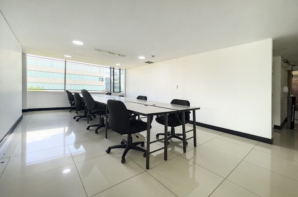 Oficina en venta Cundinamarca Bogotá Santa Bibiana 238 m2 Habitaciones 0 Baños 4 Garajes 4 Precio $1303000000