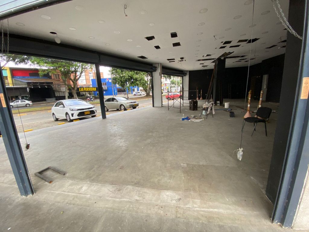 Local en arriendo Valle Del Cauca Cali La Alianza 210 m2 Habitaciones 0 Baños 2 Garajes 0 Precio $16000000