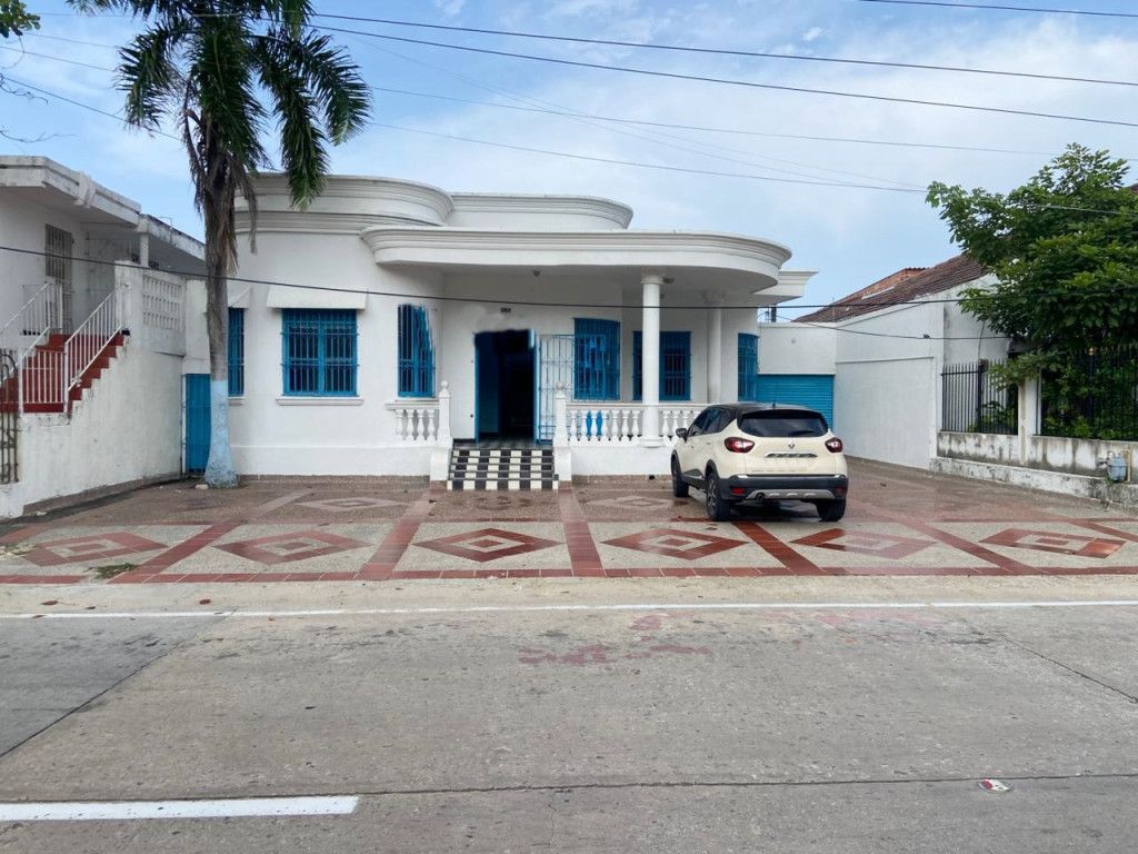 Casa en arriendo Atlántico Barranquilla Bellavista 600 m2 Habitaciones 6 Baños 6 Garajes 1 Precio $7000000