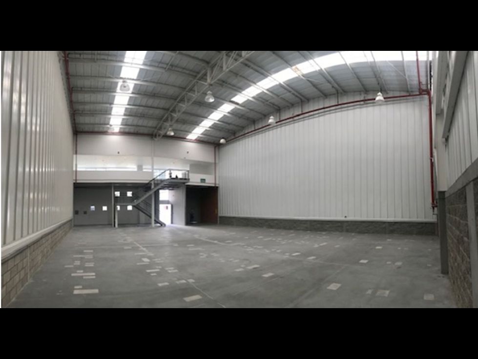 Bodega en arriendo Cundinamarca Bogotá Centro Fontibon 924 m2 Habitaciones 0 Baños 4 Garajes 2 Precio $43058526