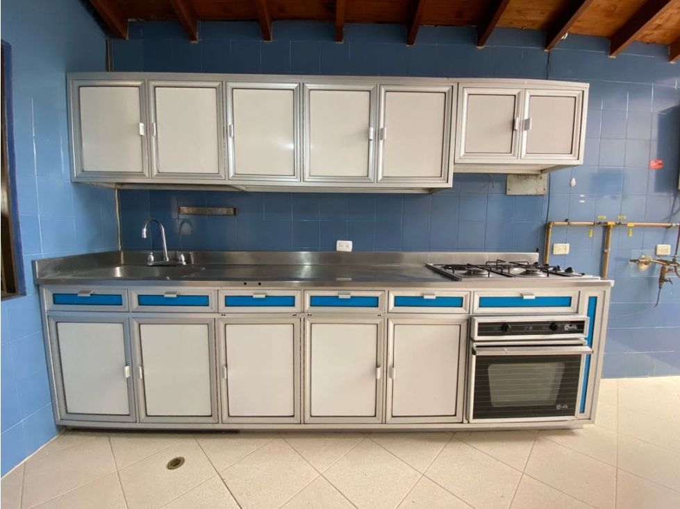 Casa en arriendo Antioquia Medellín Santa Teresita 150 m2 Habitaciones 3 Baños 3 Garajes 1 Precio $3000000