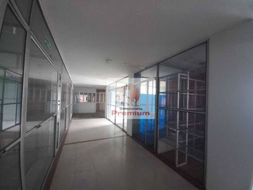 Local en arriendo Cundinamarca Bogotá Las Ferias Occidental 95 m2 Habitaciones 0 Baños 1 Garajes 0 Precio $4300000