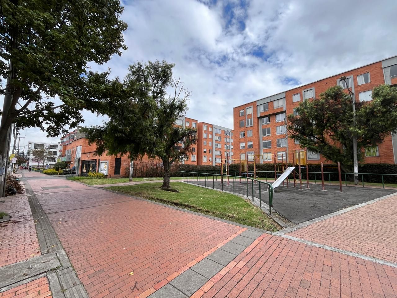 Apartamento en arriendo Cundinamarca Bogotá Las Flores 55 m2 Habitaciones 3 Baños 2 Garajes 1 Precio $280000000