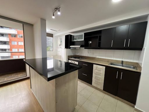 Apartamento en arriendo Antioquia Envigado El Esmeraldal 90 m2 Habitaciones 3 Baños 2 Garajes 1 Precio $3700000