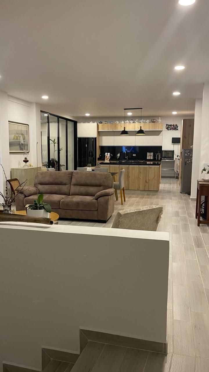 Casa en venta Risaralda Pereira Jardin De Velez Y Velez 340 m2 Habitaciones 5 Baños 4 Garajes 6 Precio $1580000000