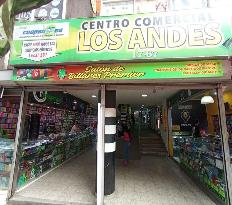 Local en venta Santander Bucaramanga Centro 21 m2 Habitaciones 0 Baños 0 Garajes 0 Precio $150000000