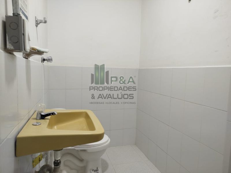 Bodega en arriendo Antioquia Medellín Castropol 225 m2 Habitaciones 0 Baños 1 Garajes 0 Precio $12000000