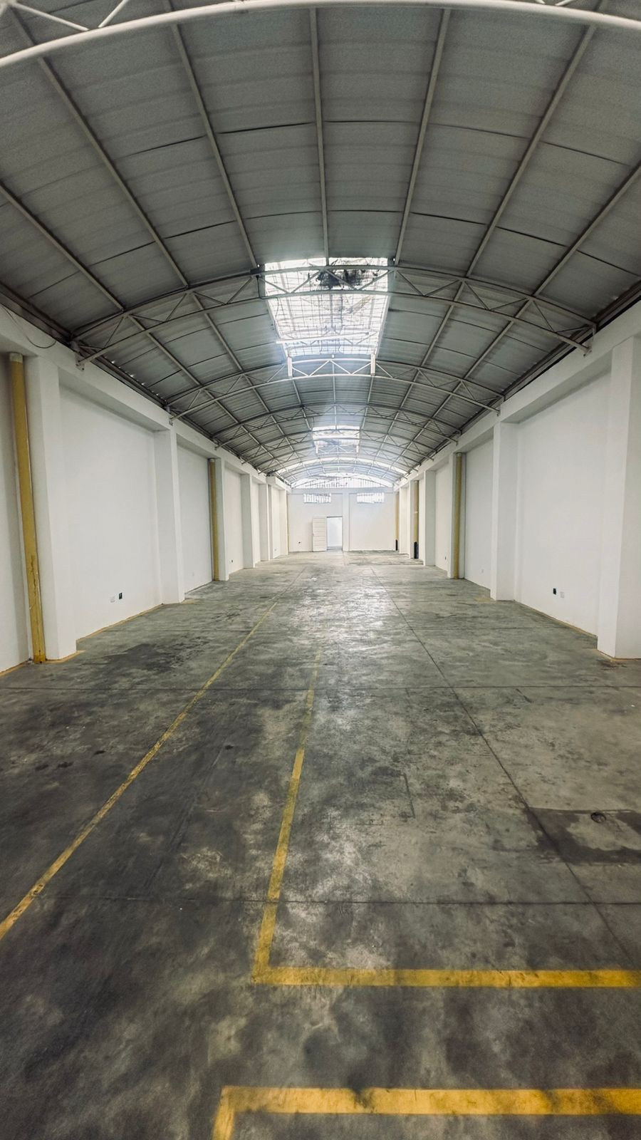 Bodega en venta Valle Del Cauca Cali Bellavista 350 m2 Habitaciones 0 Baños 2 Garajes 0 Precio $750000000