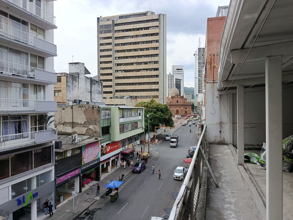 Bodega en arriendo Valle Del Cauca Cali Santa Rosa 700 m2 Habitaciones 0 Baños 6 Garajes 0 Precio $6000000