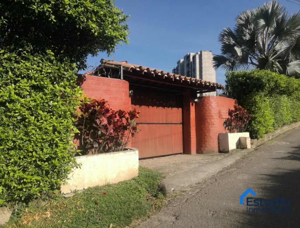 Casa Campestre en venta Antioquia Copacabana Haceb 2250 m2 Habitaciones 5 Baños 3 Garajes 2 Precio $1900000000