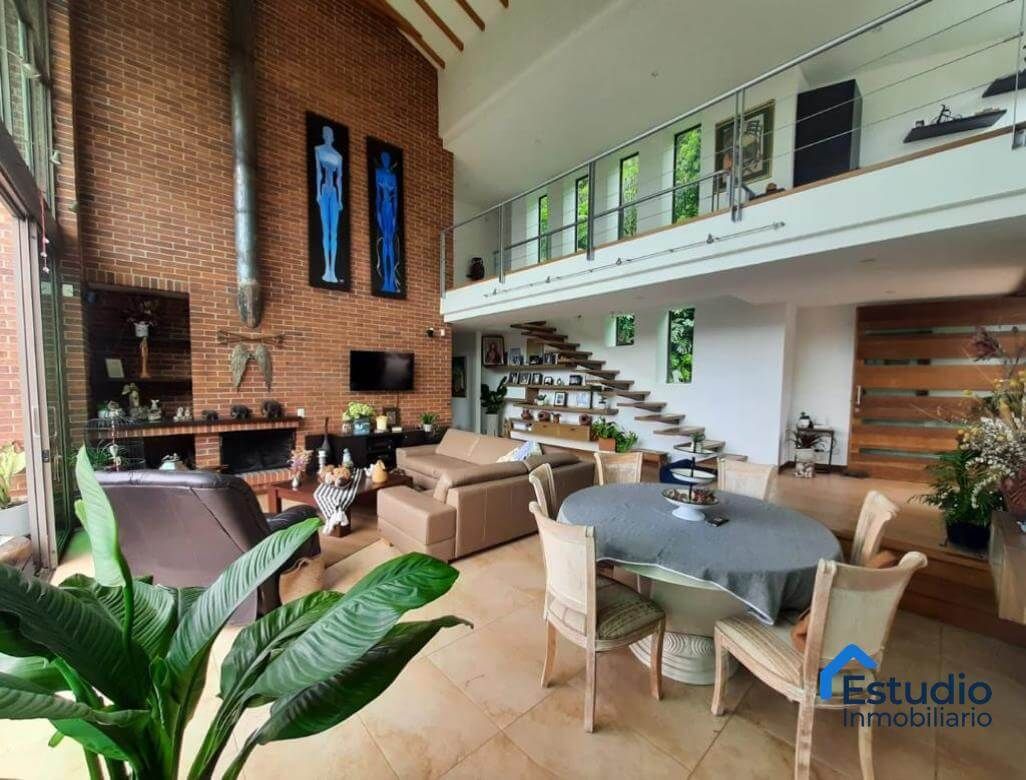 Casa Campestre en venta Antioquia El Retiro Cn El Campo 320 m2 Habitaciones 4 Baños 4 Garajes 2 Precio $3500000000