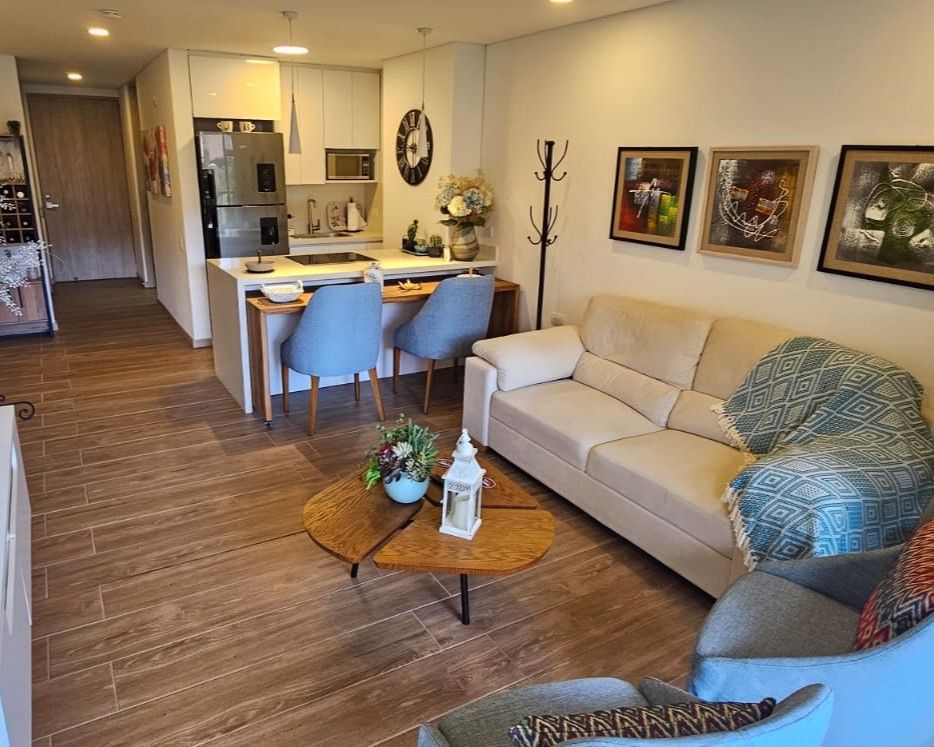 Apartaestudio en arriendo Antioquia Envigado El Salado 94 m2 Habitaciones 1 Baños 2 Garajes 1 Precio $6900000