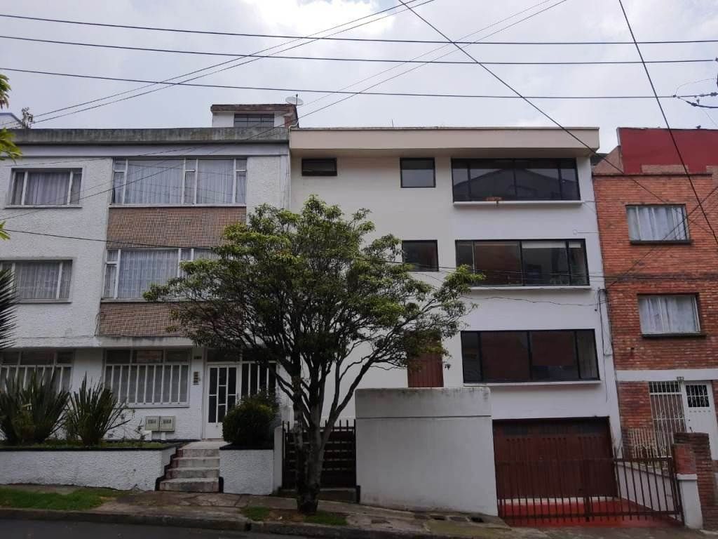 Edificio en venta Cundinamarca Bogotá La Macarena 311 m2 Habitaciones 7 Baños 7 Garajes 2 Precio $1350000000