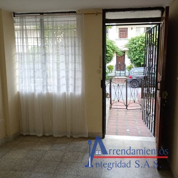 Casa en arriendo Antioquia Medellín Belen 97 m2 Habitaciones 6 Baños 5 Garajes 1 Precio $5000000