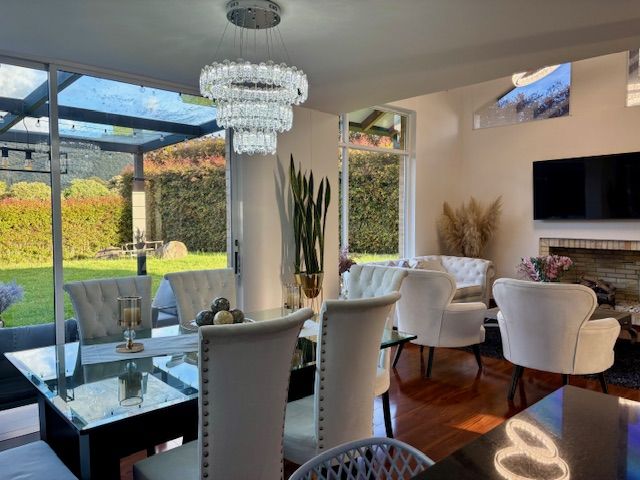 Casa en venta Cundinamarca La Calera La Calera 183 m2 Habitaciones 3 Baños 4 Garajes 4 Precio $1420000000