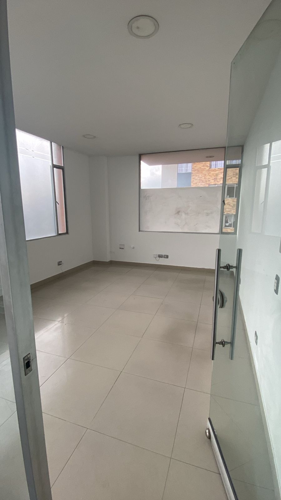 Local Comercial en venta Cundinamarca Bogotá La Soledad Norte 20 m2 Habitaciones 0 Baños 0 Garajes 0 Precio $200000000