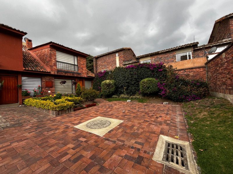 Casa en venta Cundinamarca Chía Cr Costa Rica 102 m2 Habitaciones 4 Baños 3 Garajes 2 Precio $420000000
