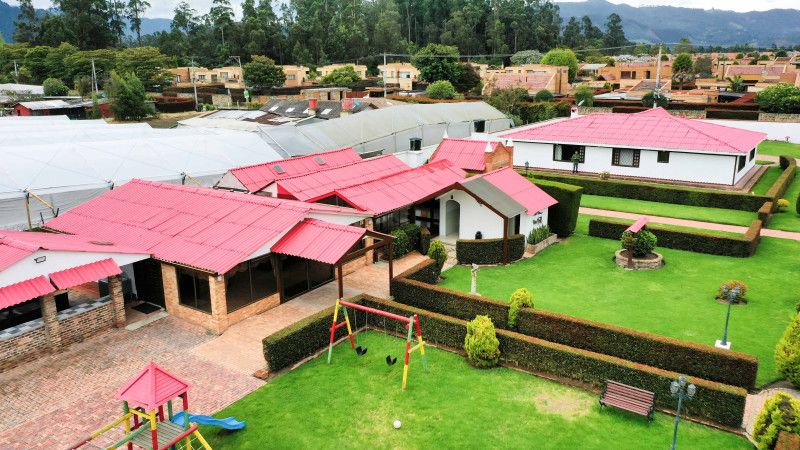 Finca en venta Cundinamarca Chía Chia 532 m2 Habitaciones 4 Baños 2 Garajes 20 Precio $3200000000