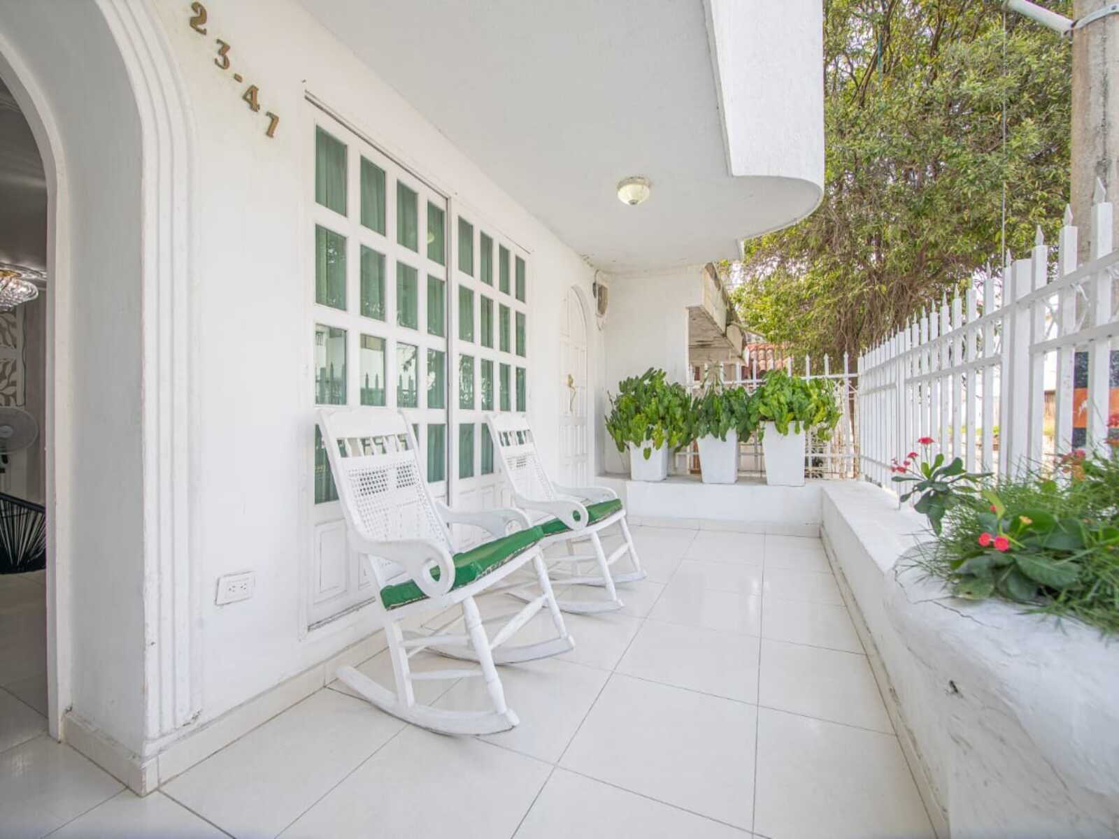 Casa en arriendo Bolívar Cartagena Manga 108 m2 Habitaciones 4 Baños 5 Garajes 1 Precio $12000000