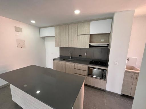 Apartamento en arriendo Antioquia Envigado La Pradera 125 m2 Habitaciones 3 Baños 4 Garajes 2 Precio $5650000
